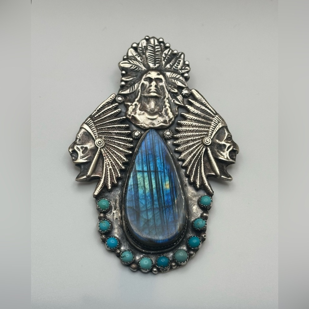 Navajo Richard Yazza 925 sterling silver labradorite Indian head chief pendant